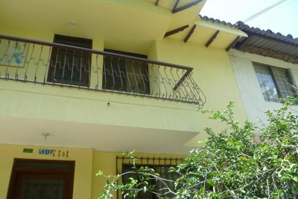 5 bedrooms House in Valle del Cauca, Colombia No. 2843