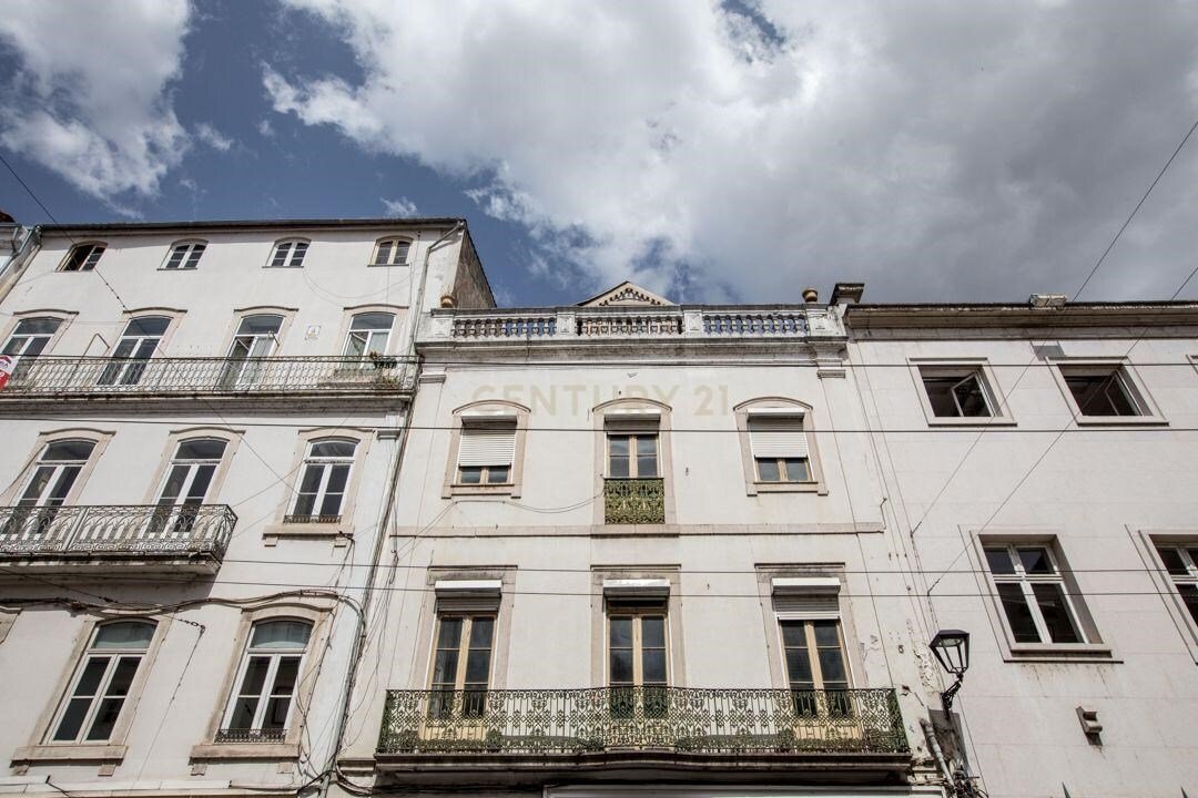15 bedrooms Building in Coimbra, Portugal No. 144421