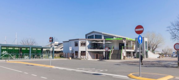 Oficina en Gorgonzola, Italy 1027 m² No. 12672 27