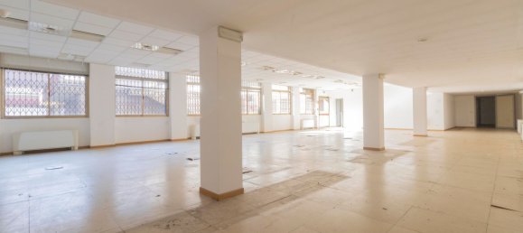 Oficina en Gorgonzola, Italy 1027 m² No. 12672 17