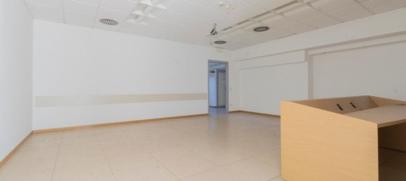 Oficina en Gorgonzola, Italy 1027 m² No. 12672 22