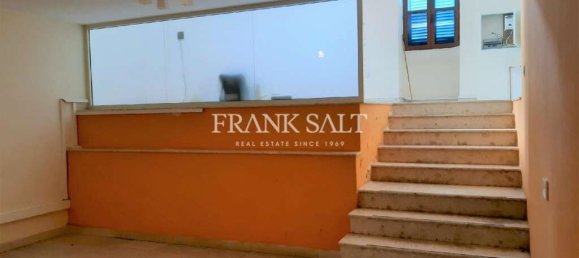 100m² Office in Sliema, Malta No. 12236 2