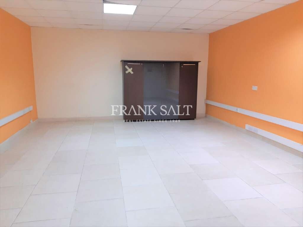 100m² Office in Sliema, Malta No. 12236
