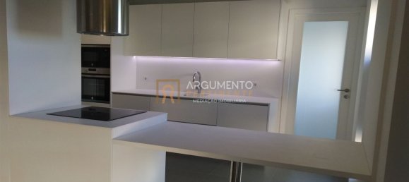 Квартира с 4 спальнями в Порту, Португалия № 78893 13