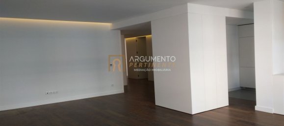 Квартира с 4 спальнями в Порту, Португалия № 78893 26