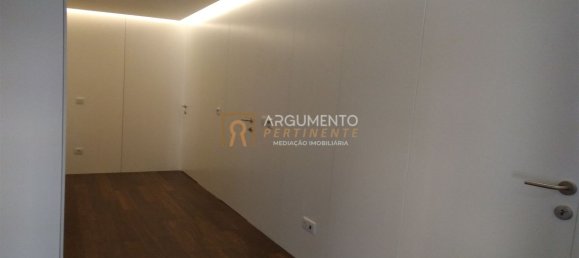 Квартира с 4 спальнями в Порту, Португалия № 78893 5