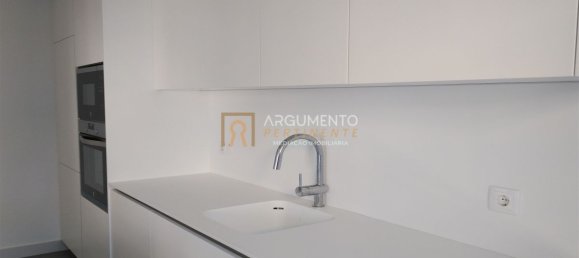 Квартира с 4 спальнями в Порту, Португалия № 78893 12