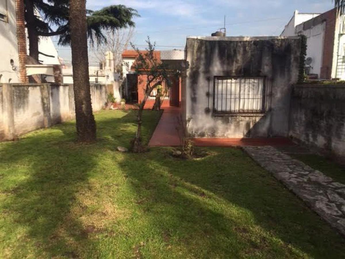 3 bedrooms House in Moron, Argentina No. 6865