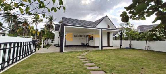 Дом 250м² в Паттайя, Таиланд № 59255 11