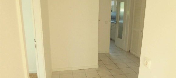 3-salle Appartement à Wiesbaden, Germany No. 50201 3