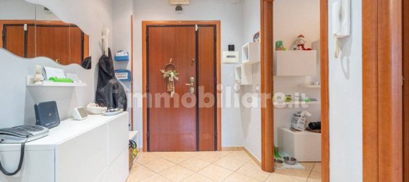 2 Schlafzimmer Wohnung in Rome, Italy, Nr. 24587 4