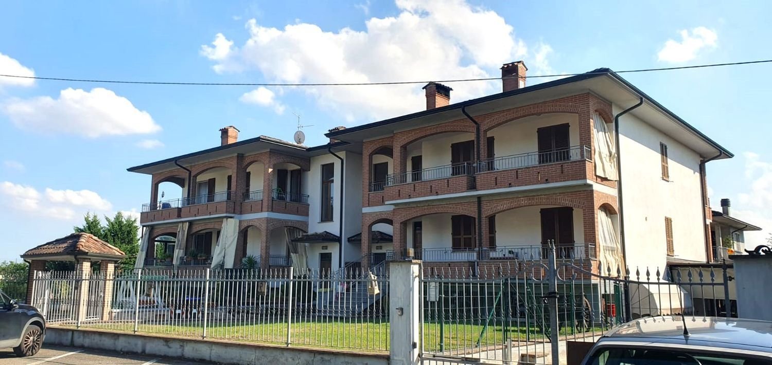 Villa de 8 dormitorios en Cadeo, Italy No. 314590