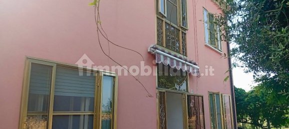 2 bedrooms House in Ferrara, Italy No. 284504 35