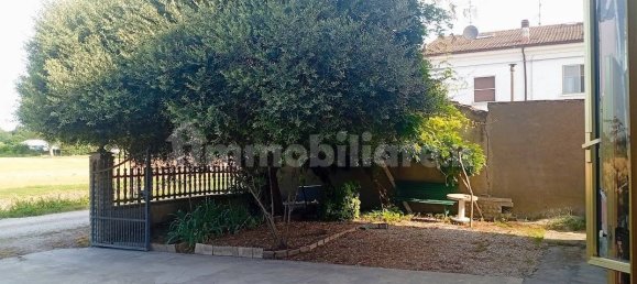 2 bedrooms House in Ferrara, Italy No. 284504 30