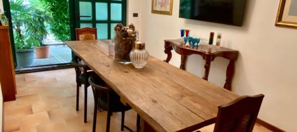 6 rooms House in Casier, Italy No. 293956 10