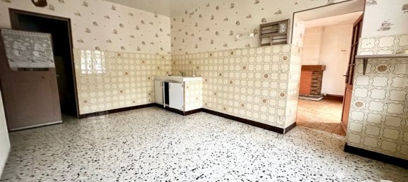 4 bedrooms House in Crepy-en-Valois, France No. 156978 4