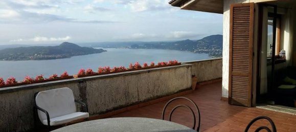 6 rooms Penthouse in Lesa, Italy No. 17390 2