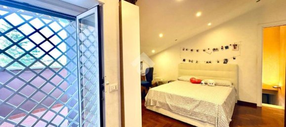 3 bedrooms Penthouse in Rome, Italy No. 309593 19