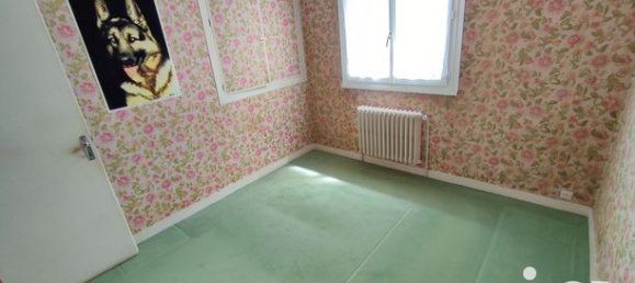 3 bedrooms House in Luisant, France No. 302189 12