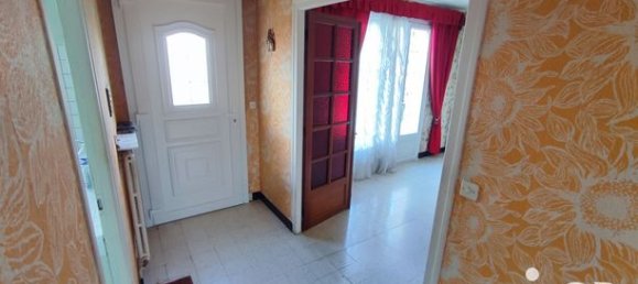 3 bedrooms House in Luisant, France No. 302189 9