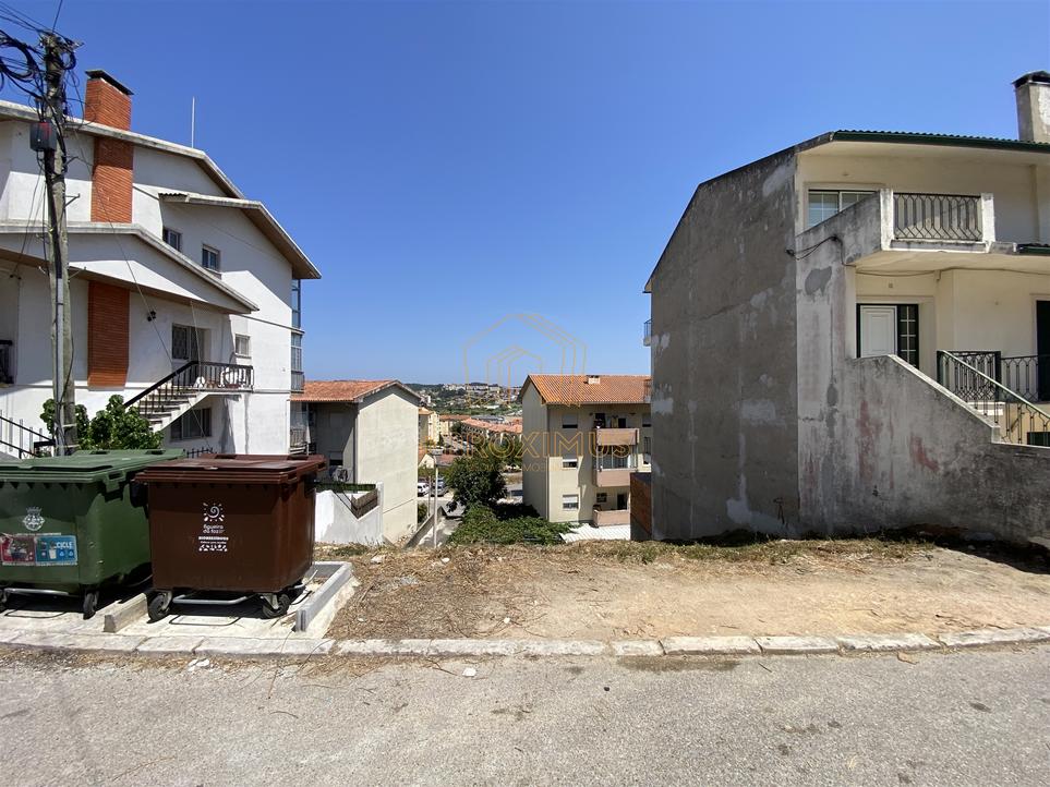  قطعة أرض في Tavarede, Portugal رقم 244108