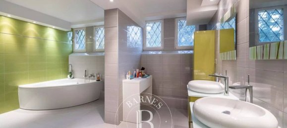 5 Schlafzimmer Schlösser in Versailles, France, Nr. 177875 39