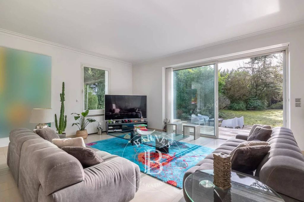 5 Schlafzimmer Schlösser in Versailles, France, Nr. 177875