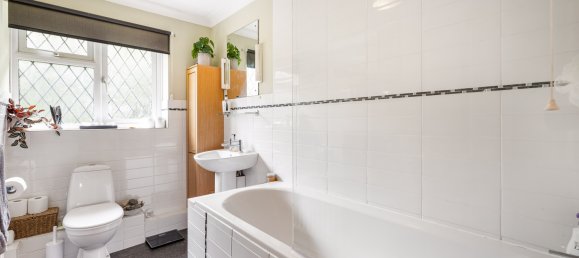 2 bedrooms House in Redhill, United Kingdom No. 1006 25