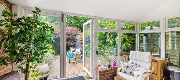 2 bedrooms House in Redhill, United Kingdom No. 1006 3