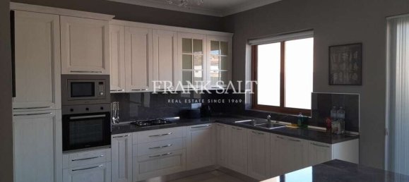 2 bedrooms Apartment in Victoria, Malta No. 6057 3