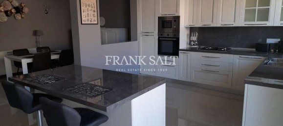 2 bedrooms Apartment in Victoria, Malta No. 6057 21