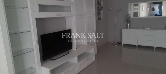 2 bedrooms Apartment in Victoria, Malta No. 6057 4