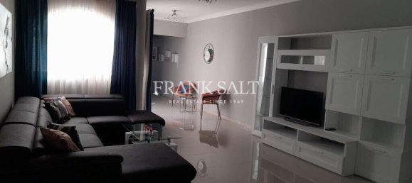 2 bedrooms Apartment in Victoria, Malta No. 6057 5