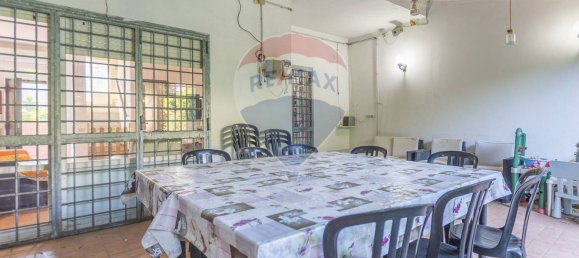 Дом с 5 спальнями в Фьюмичино, Италия № 352686 8