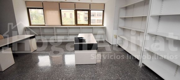 139m² Office in Castellon de la Plana, Spain No. 106108 3