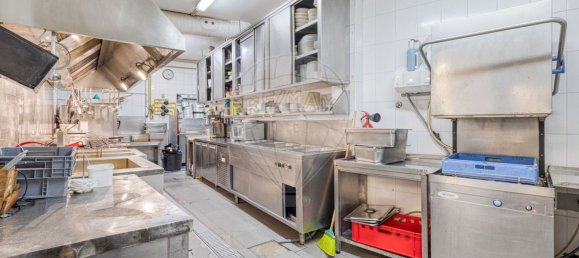 Gewerbliche Immobilie in Matosinhos, Portugal 400m², Nr. 44091 4