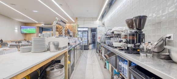 Gewerbliche Immobilie in Matosinhos, Portugal 400m², Nr. 44091 17