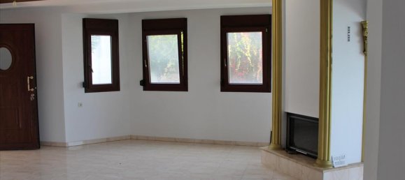 5 bedrooms Villa in Pieria, Greece No. 4451 6