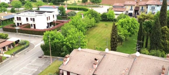 Terreno em Montichiari, Italy 1500 m² N.º 303476 23