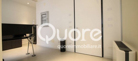 Escritório em Udine, Italy 200 m² N.º 85650 11