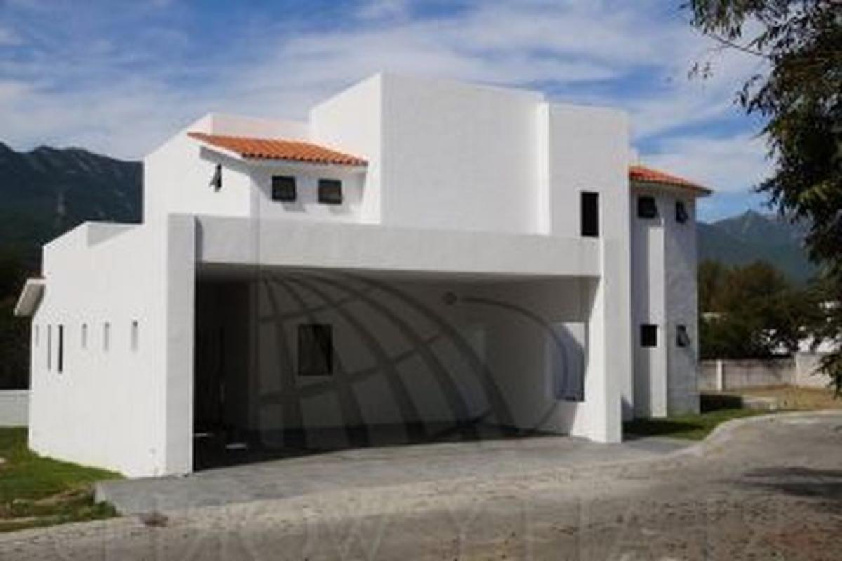 3 bedrooms House in Nuevo Leon, Mexico No. 153535