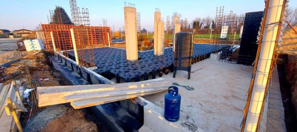 4-Zimmer Villa in Cislago, Italy, Nr. 11594 4