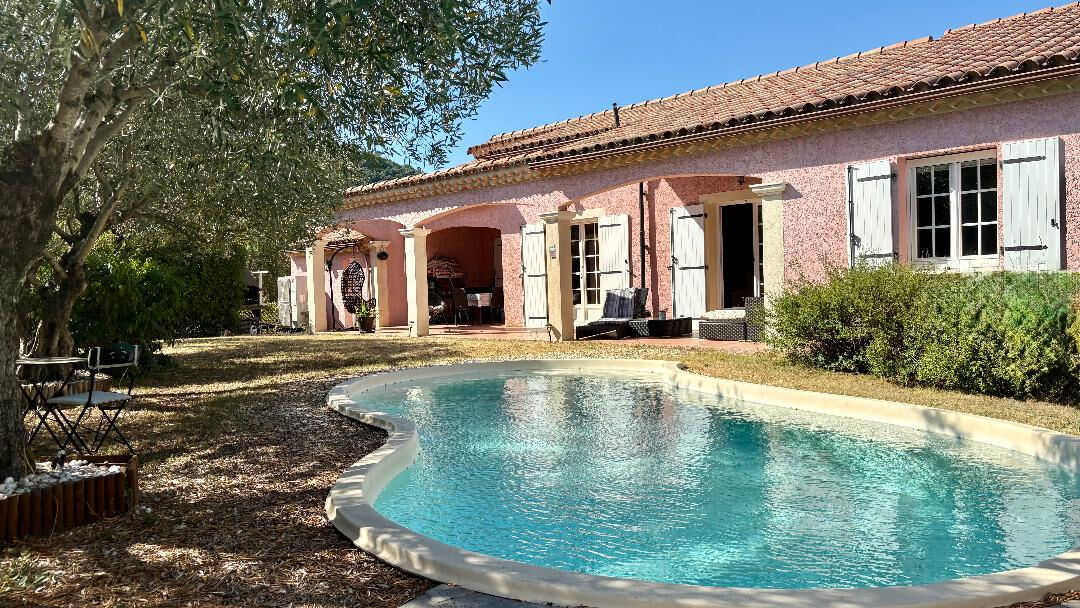 Casa T4 em Les Mages, France N.º 285343