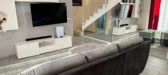 5 rooms Villa in Guidonia Montecelio, Italy No. 287529 6