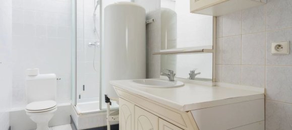 Apartamento de 2 dormitorios en Drancy, France No. 182912 4