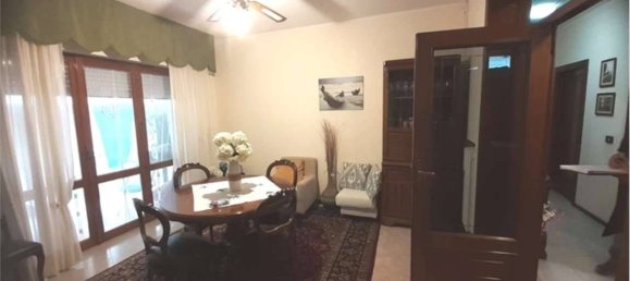 Apartamento de 2 dormitorios en Roseto degli Abruzzi, Italy No. 95370 5