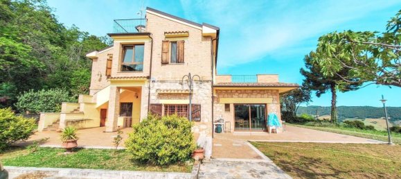 9 rooms Villa in Ripatransone, Italy No. 117362 3