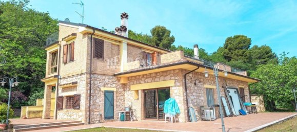 9 rooms Villa in Ripatransone, Italy No. 117362 2