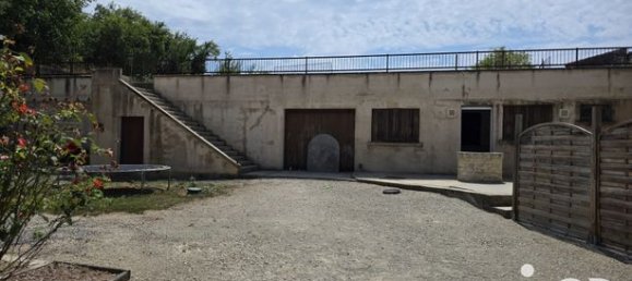 Moradia em banda T2 em Charente, France N.º 313795 2