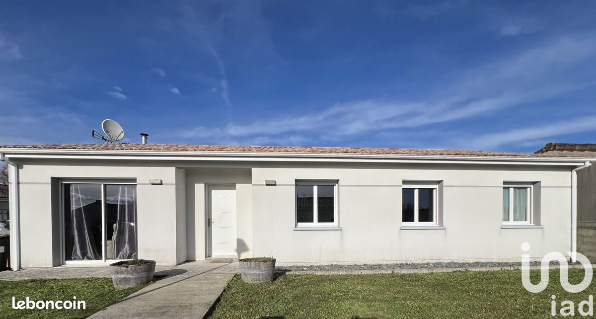 5 bedrooms House in Lugon-et-l'Ile-du-Carnay, France No. 109629